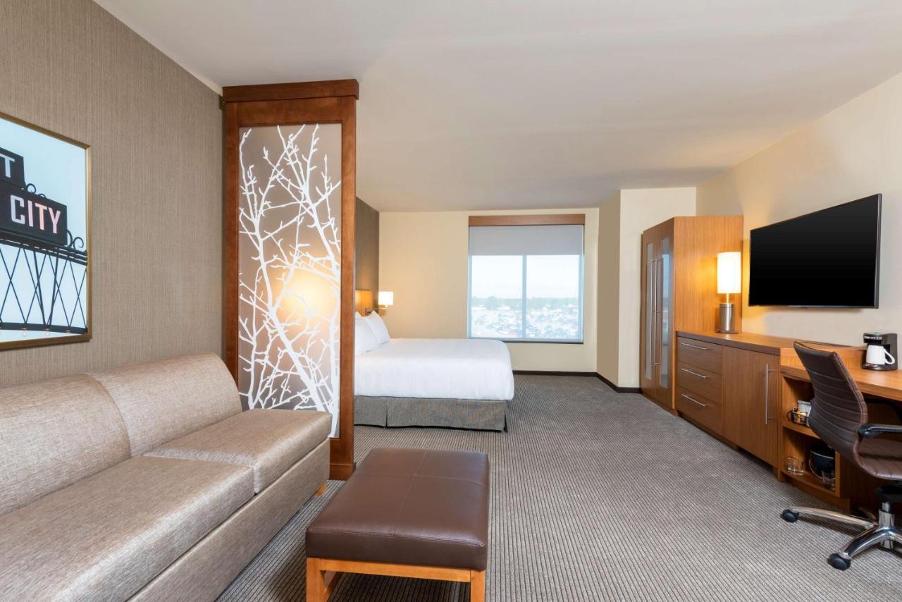 Hyatt Place Flint/Grand Blanc Bagian luar foto