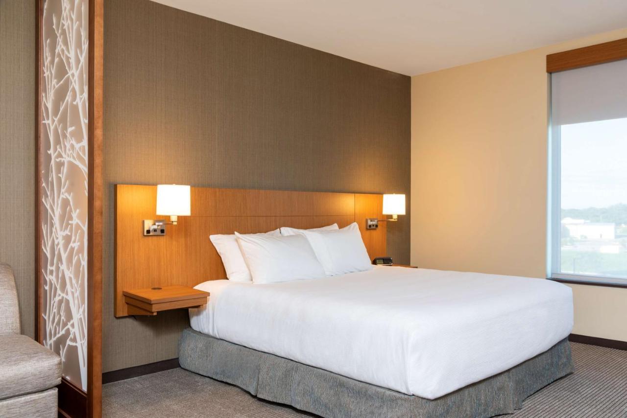 Hyatt Place Flint/Grand Blanc Bagian luar foto