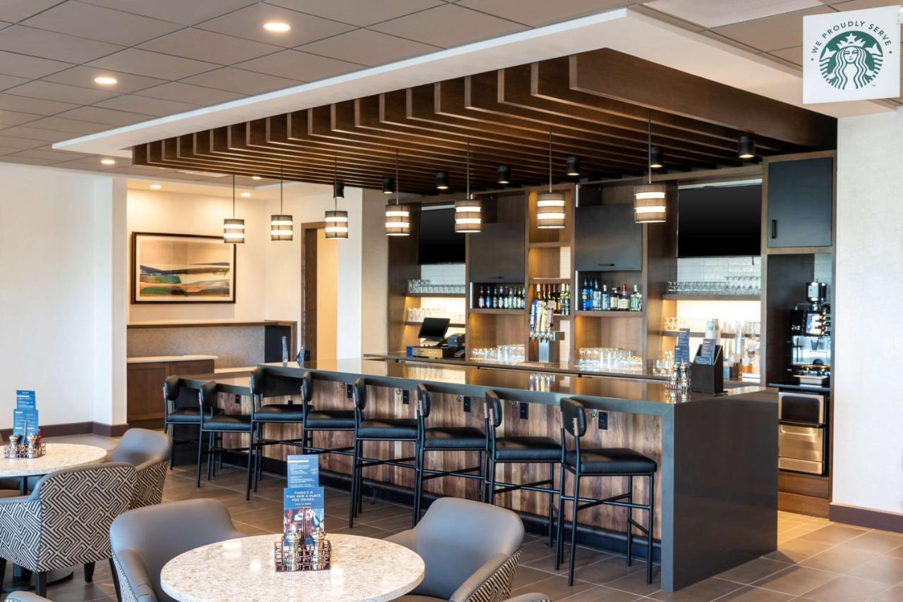 Hyatt Place Flint/Grand Blanc Bagian luar foto