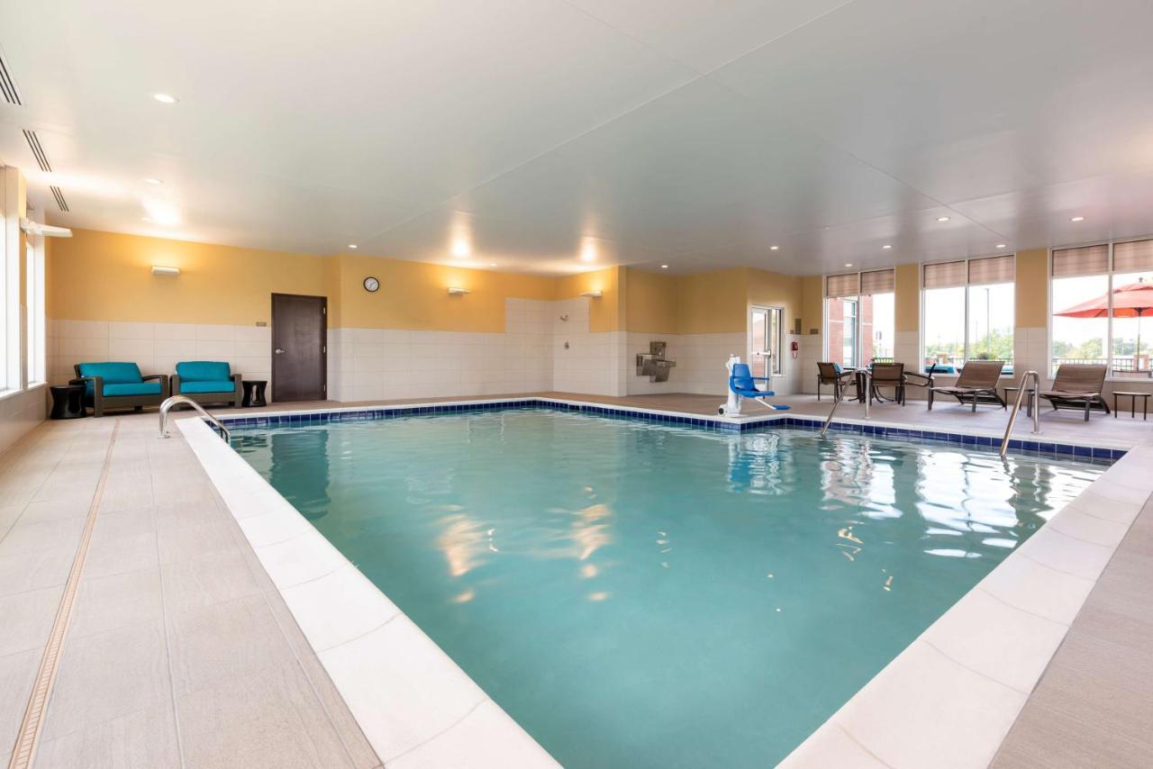 Hyatt Place Flint/Grand Blanc Bagian luar foto