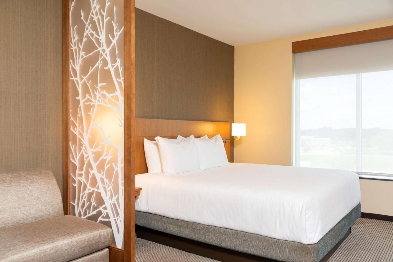 Hyatt Place Flint/Grand Blanc Bagian luar foto